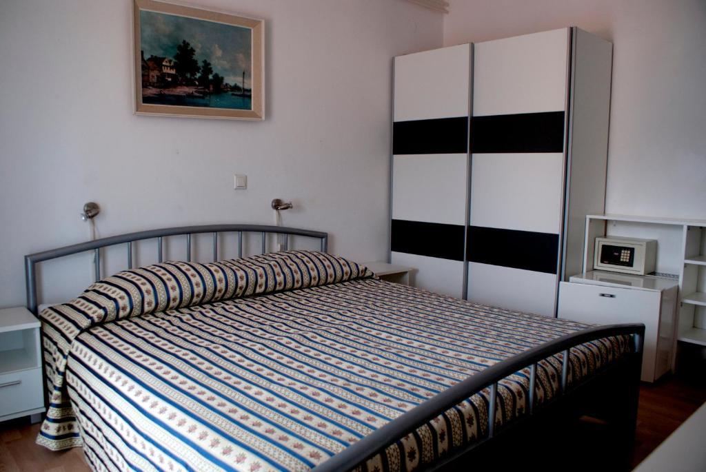 Pansion Ana Hotel Mali Losinj Bilik gambar
