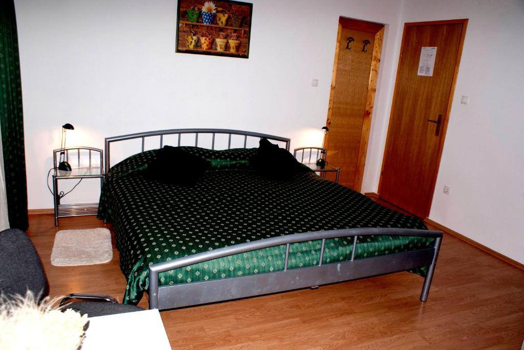 Pansion Ana Hotel Mali Losinj Bilik gambar